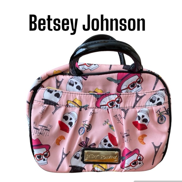 Betsey Johnson Pink Paris Skulls Bag - Picture 1 of 11